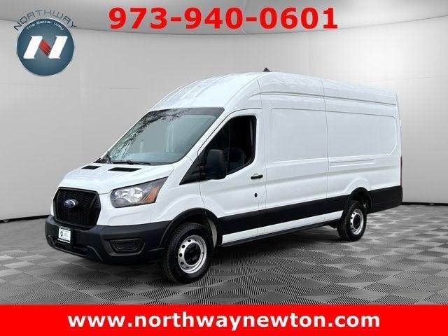 Photo of 2023 Oxford White Ford Transit-250