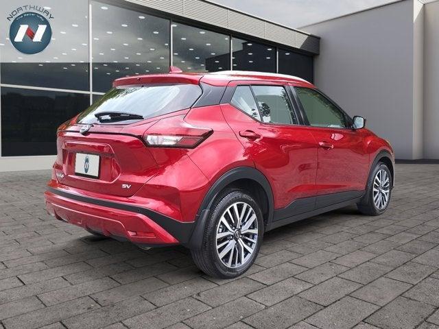 Photo of 2024 Scarlet Ember Nissan Kicks