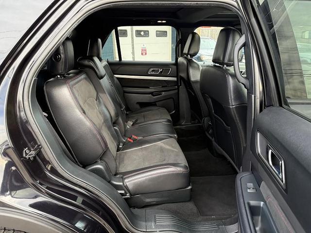 Photo of 2019 Agate Black Metallic Ford Explorer