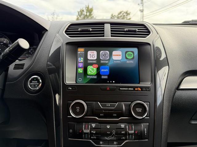 Photo of 2019 Agate Black Metallic Ford Explorer