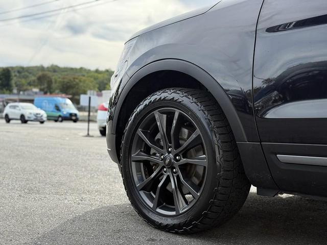 Photo of 2019 Agate Black Metallic Ford Explorer
