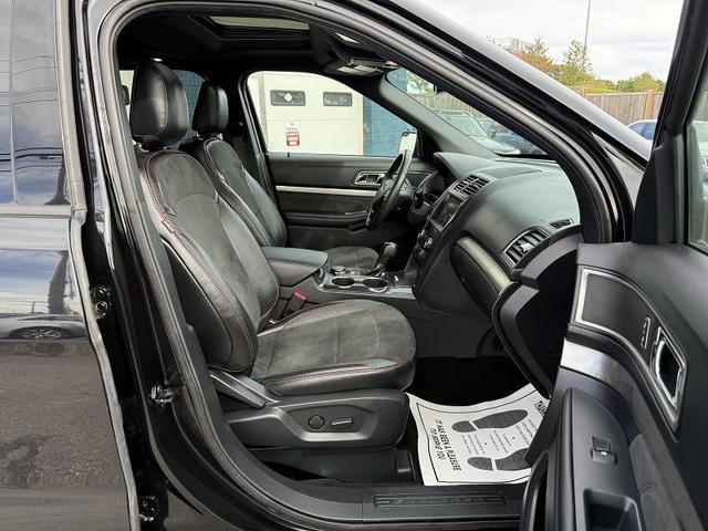 Photo of 2019 Agate Black Metallic Ford Explorer