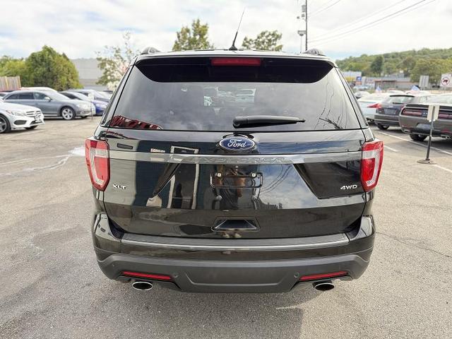 Photo of 2019 Agate Black Metallic Ford Explorer
