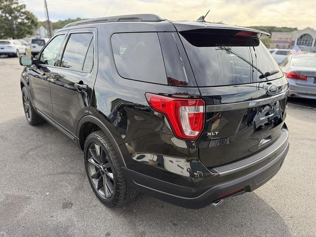 Photo of 2019 Agate Black Metallic Ford Explorer
