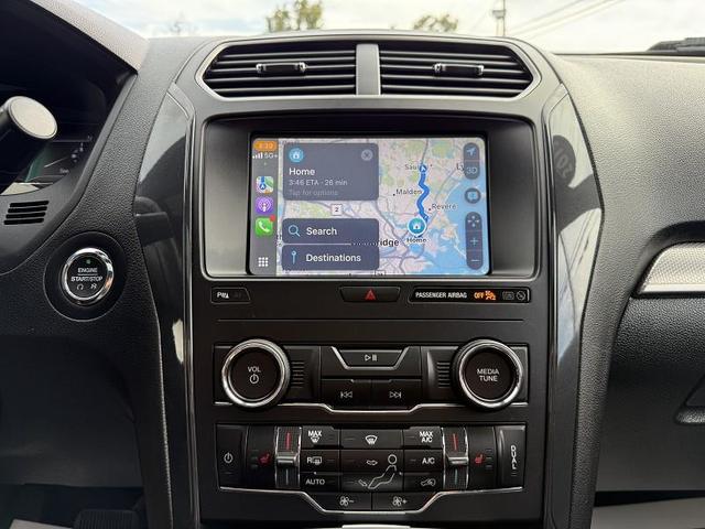 Photo of 2019 Agate Black Metallic Ford Explorer