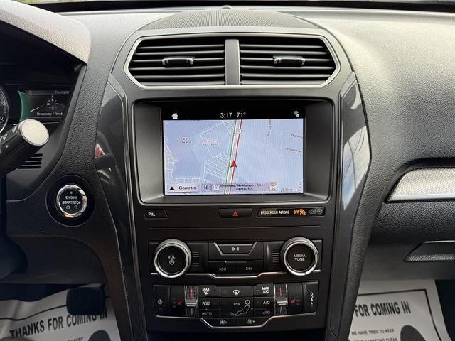 Photo of 2019 Agate Black Metallic Ford Explorer