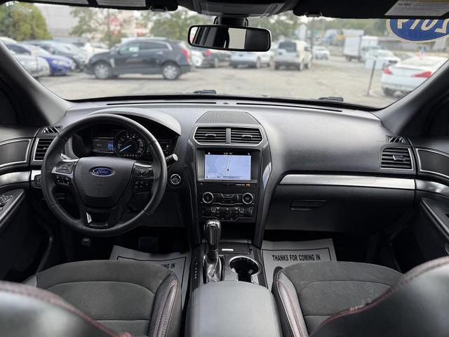 Photo of 2019 Agate Black Metallic Ford Explorer