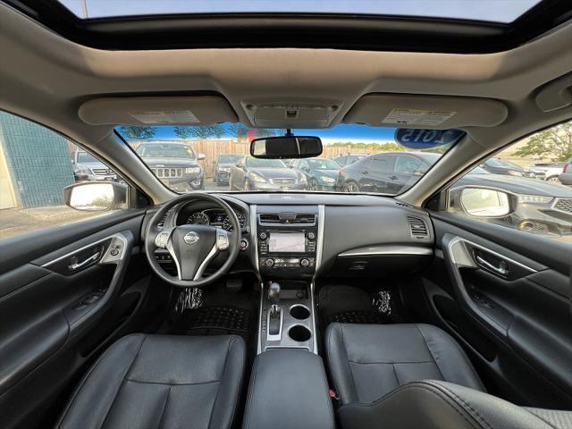 Photo of 2015 Brilliant Silver Nissan Altima