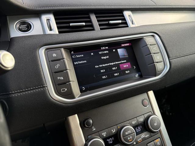 Photo of 2017 WHITE Land Rover Range Rover Evoque