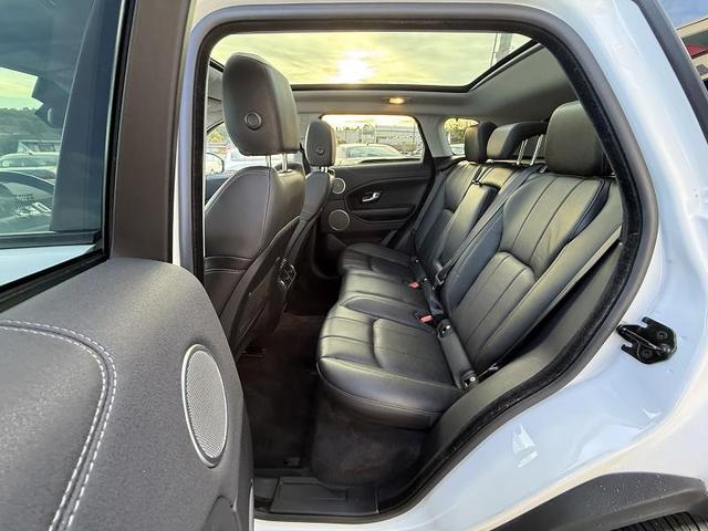 Photo of 2017 WHITE Land Rover Range Rover Evoque
