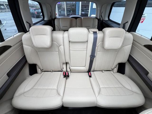 Photo of 2018 BLUE Mercedes-Benz GLS 450