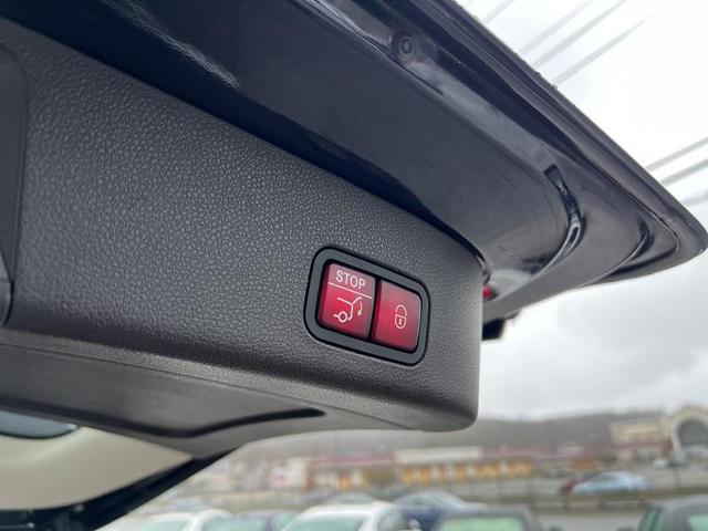 Photo of 2018 BLUE Mercedes-Benz GLS 450