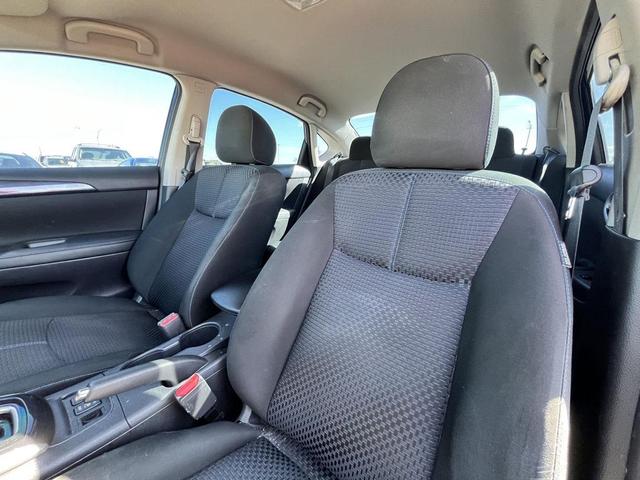 Photo of 2019 Super Black Nissan Sentra