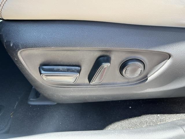Photo of 2019 Ruby Flare Pearl Toyota RAV4 Hybrid
