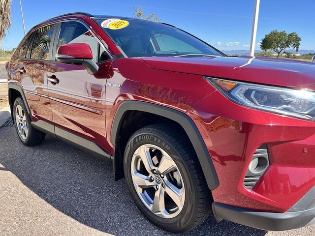 Photo of 2019 Ruby Flare Pearl Toyota RAV4 Hybrid