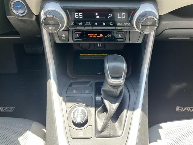 Photo of 2019 Ruby Flare Pearl Toyota RAV4 Hybrid