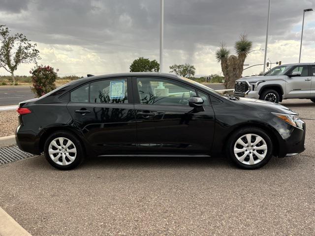 Photo of 2024 Midnight Black Toyota Corolla