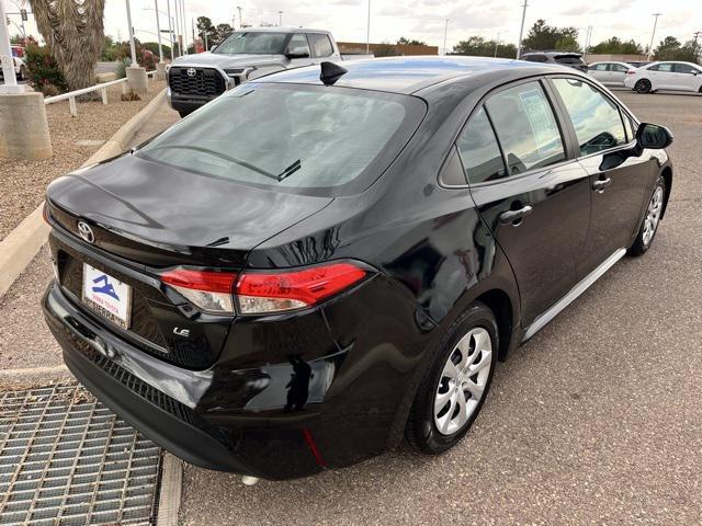Photo of 2024 Midnight Black Toyota Corolla