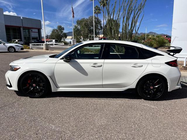 Photo of 2025 Championship White Honda Civic Type R