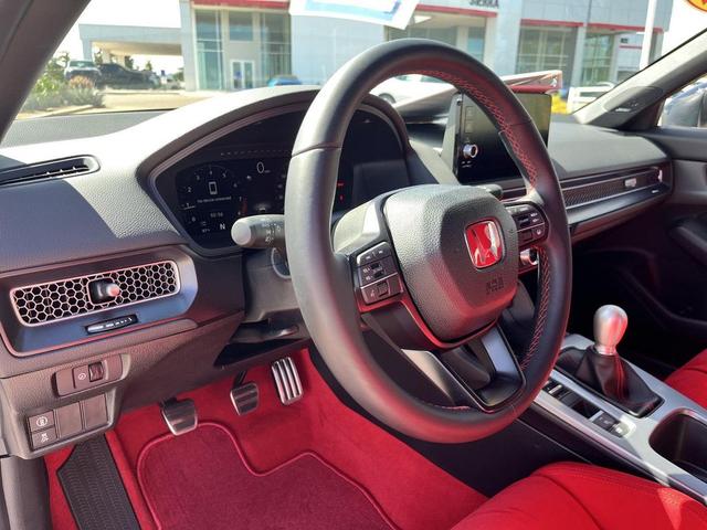 Photo of 2025 Championship White Honda Civic Type R