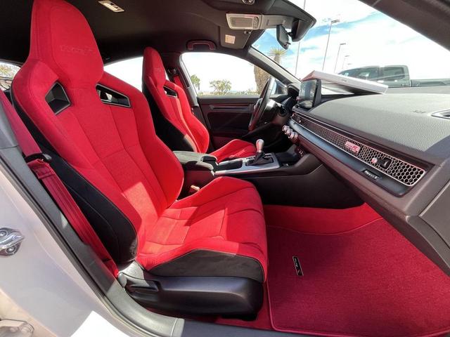 Photo of 2025 Championship White Honda Civic Type R