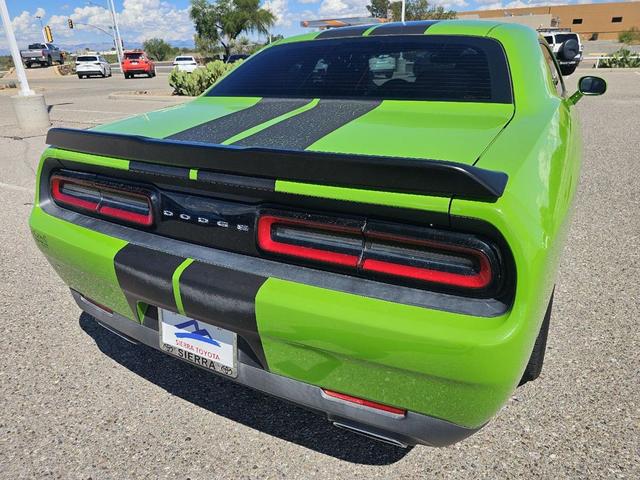 Photo of 2017 Green Go Clearcoat Dodge Challenger