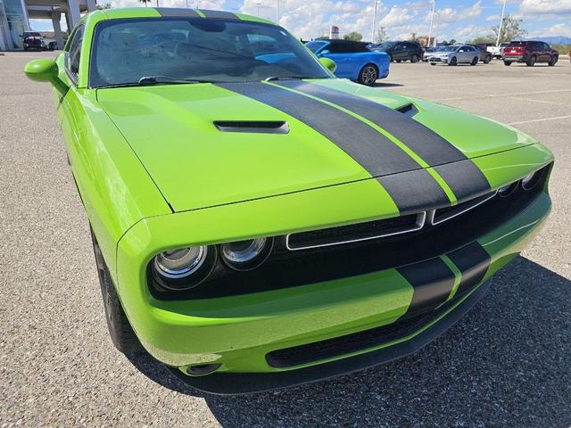 Photo of 2017 Green Go Clearcoat Dodge Challenger