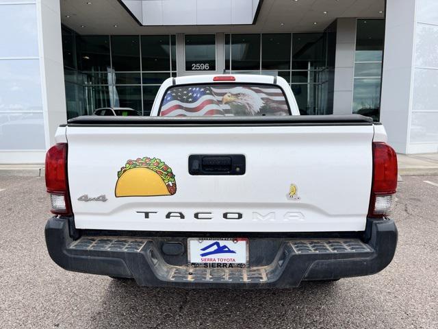Photo of 2018 Super White Toyota Tacoma