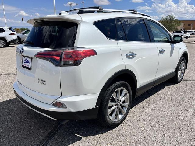 Photo of 2018 Blizzard Pearl Toyota RAV4 Hybrid