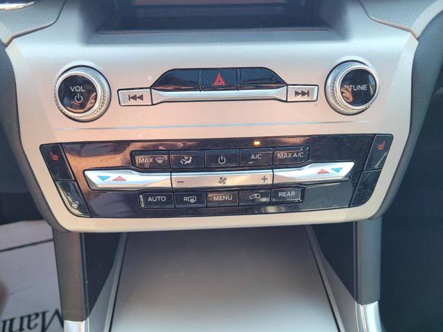 Photo of 2022 Blue Ford Explorer