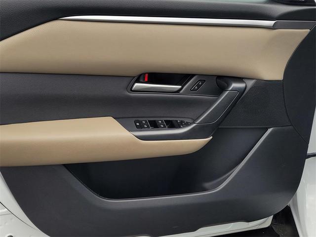 Photo of 2025 Wind Chill Pearl Mazda CX-50