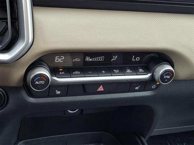 Photo of 2025 Wind Chill Pearl Mazda CX-50