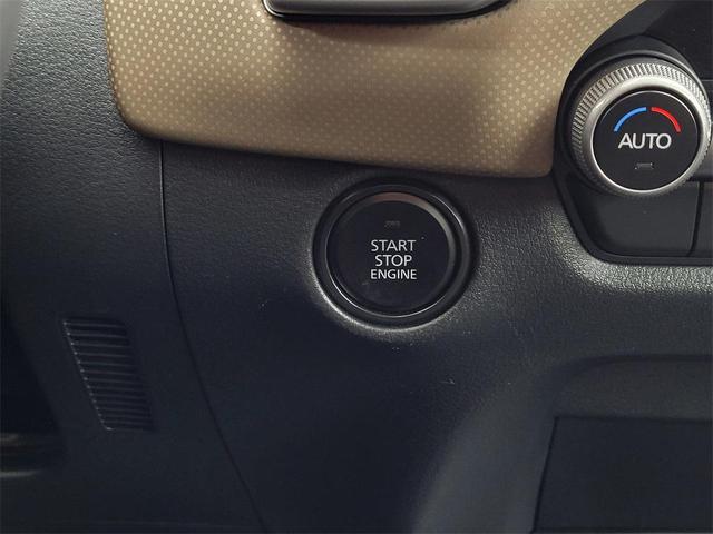 Photo of 2025 Wind Chill Pearl Mazda CX-50