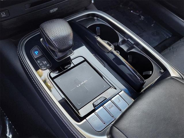 Photo of 2018 Ultra White Lexus LS 500