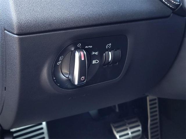 Photo of 2010 Black Audi TTS