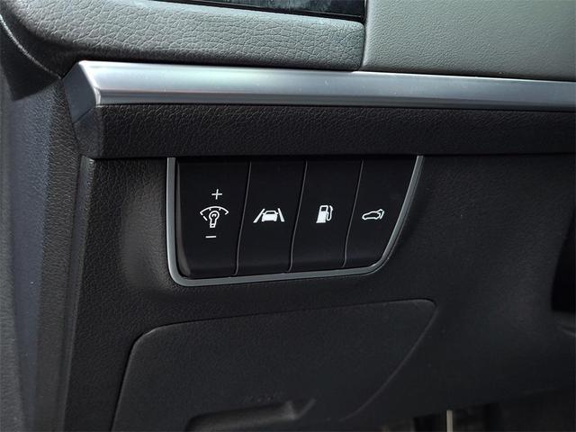 Photo of 2023 Ascot Green Kia Stinger