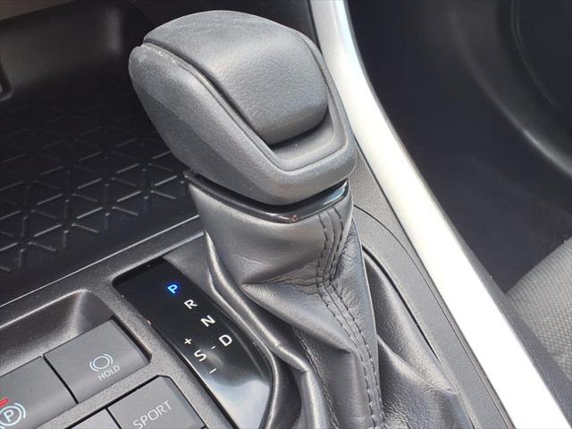 Photo of 2024 Ice Cap Toyota RAV4