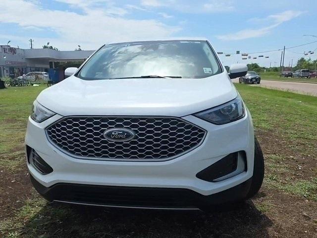 Photo of 2024 Oxford White Ford Edge