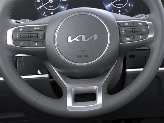 Photo of 2025 White Pearl Kia Sportage