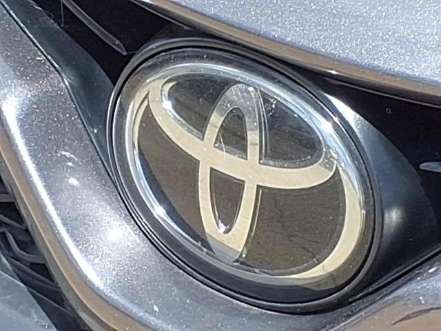 Photo of 2018 Predawn Gray Mica Toyota Camry