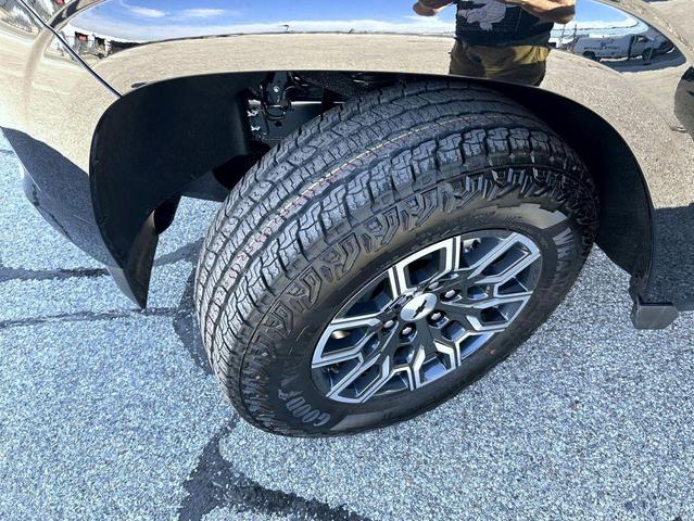 Photo of 2026 Black Chevrolet Colorado