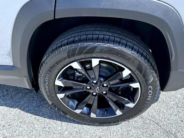 Photo of 2026 Sterling Gray Metallic Chevrolet Equinox