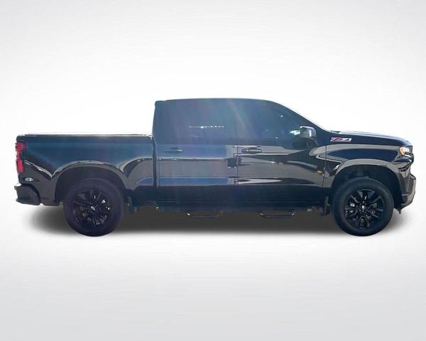Photo of 2022 Black Chevrolet Silverado 1500