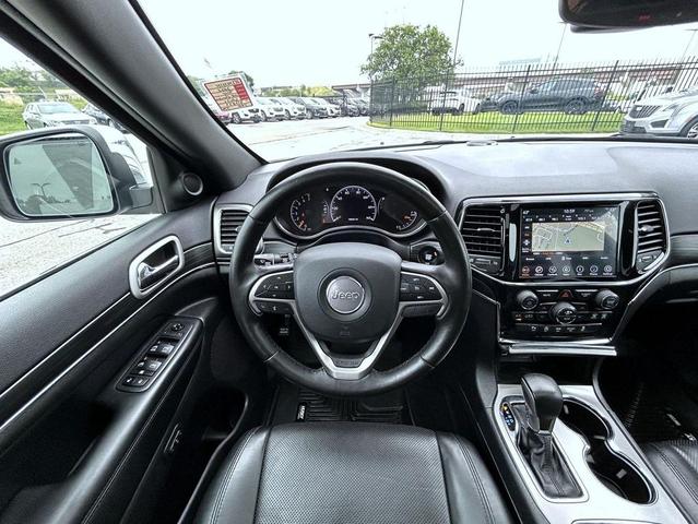 Photo of 2020 Bright White Clearcoat Jeep Grand Cherokee