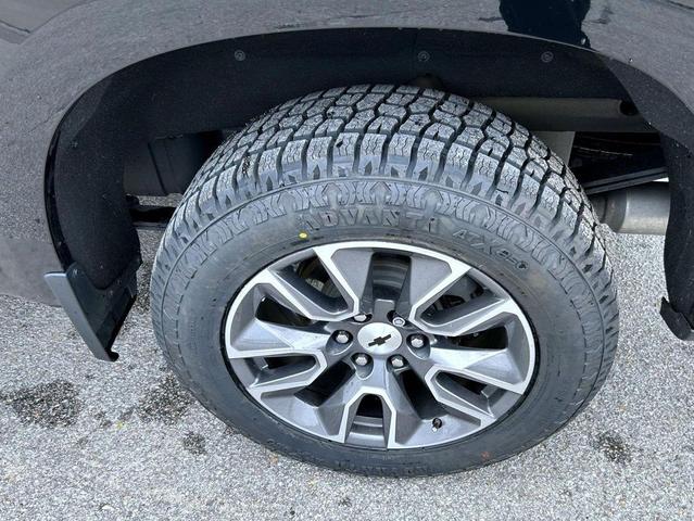 Photo of 2022 Black Chevrolet Silverado 1500