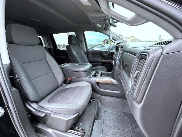 Photo of 2022 Black Chevrolet Silverado 1500