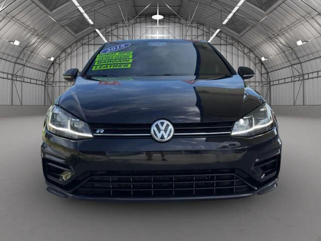 Photo of 2018 Deep Black Pearl Metallic Volkswagen Golf R