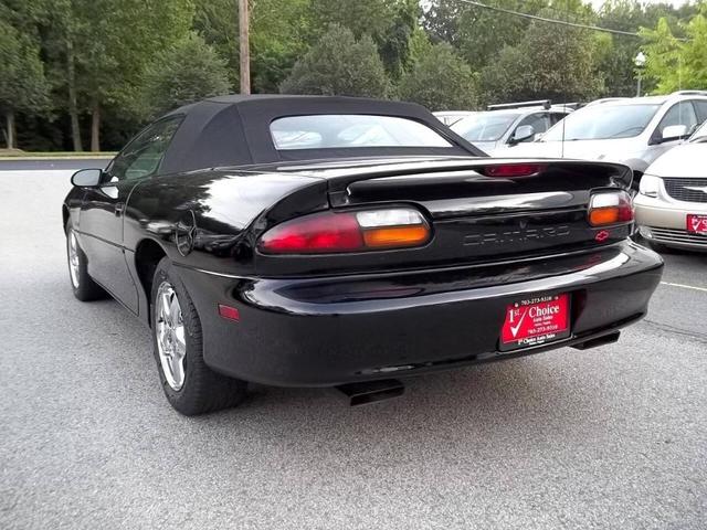 Photo of 2000 Black Chevrolet Camaro