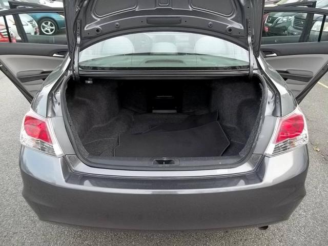 Photo of 2008 Gray Honda Accord
