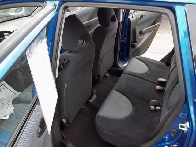 Photo of 2007 Blue Honda Fit